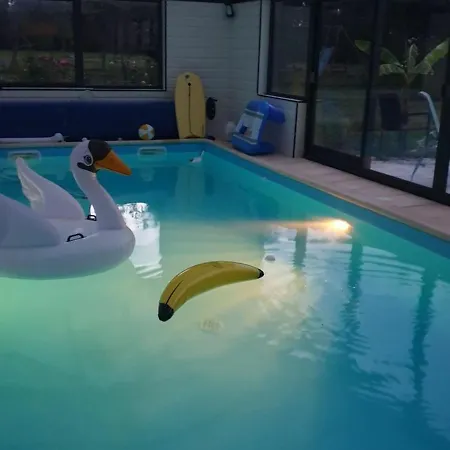 בית נופש Confortable Pres Du Mans Avec Piscine, Parc De Jeux Et Velo - Fr-1-410-364 *